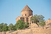 Akdamar island, church of the Holy Cross 